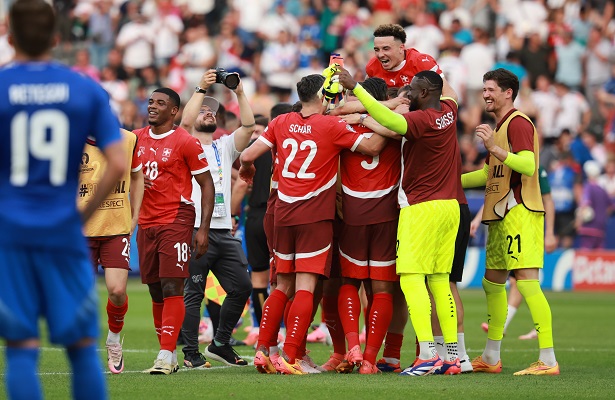 Suiza dio la campanada y eliminó a Italia en los octavos de final - FDP ...