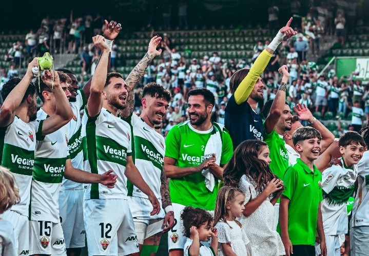El Elche goleó al Deportivo La Coruña y jugará con las estrellas - FDP ...